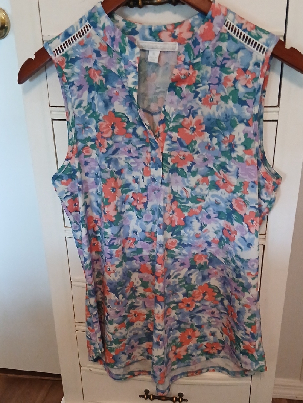 Sleeveless Floral V-Neck Camisole in Coral & Lavender - Lightweight Summer Top